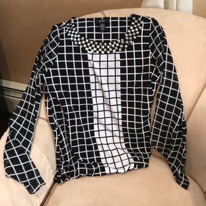 Black and white pattern Alfani blouse